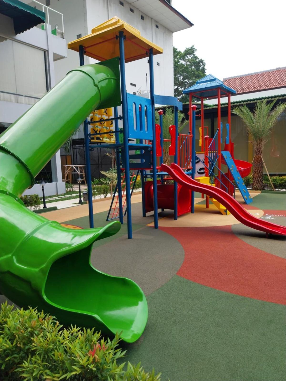Hotel Gren Alia Jakarta Exterior photo