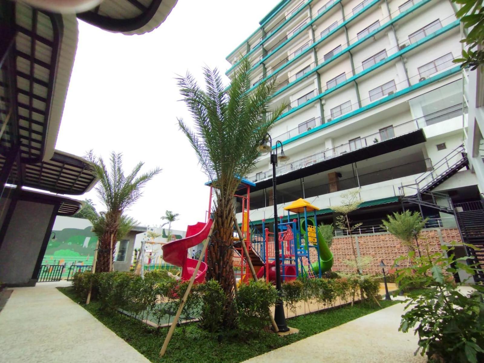 Hotel Gren Alia Jakarta Exterior photo