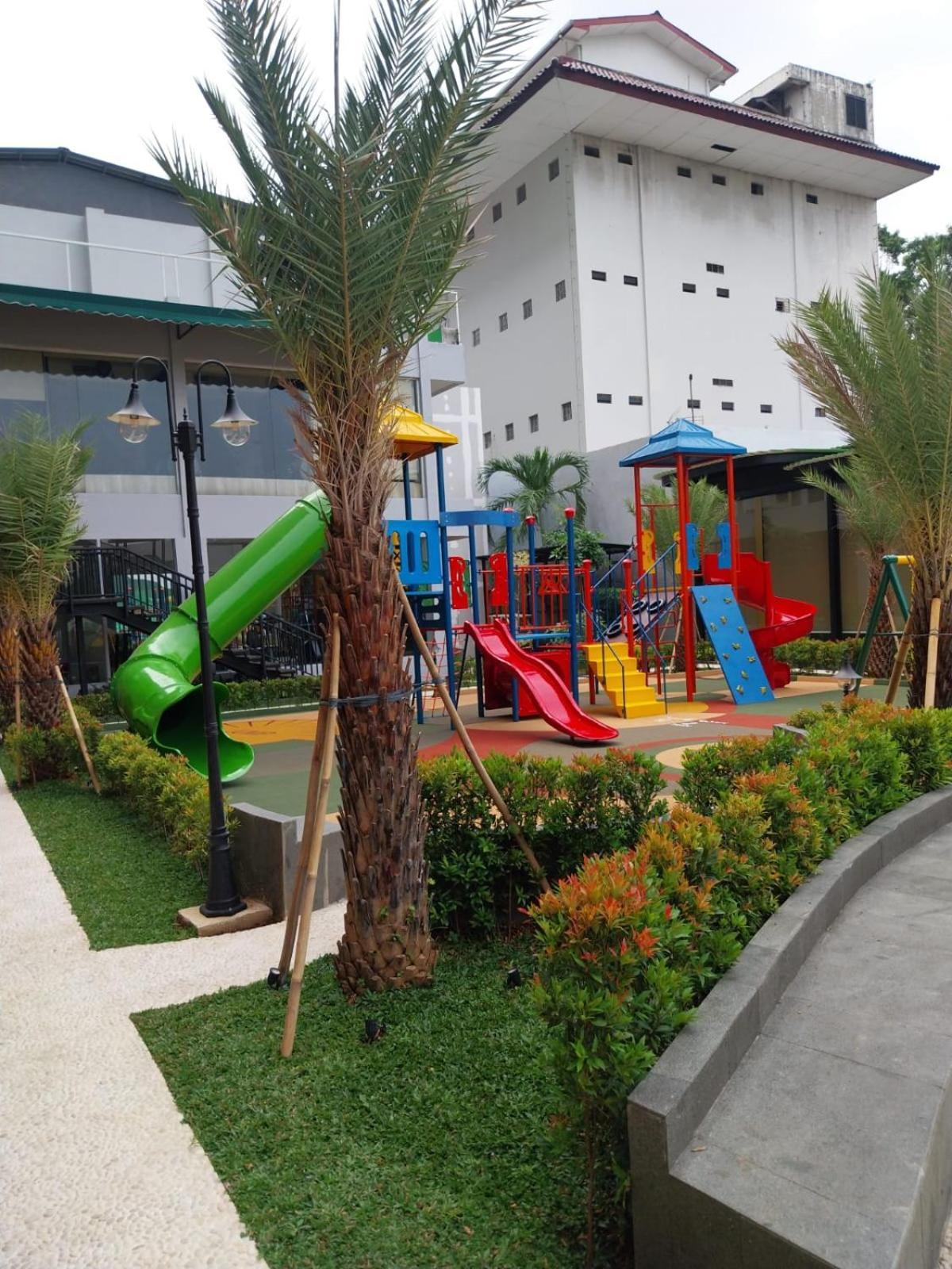 Hotel Gren Alia Jakarta Exterior photo