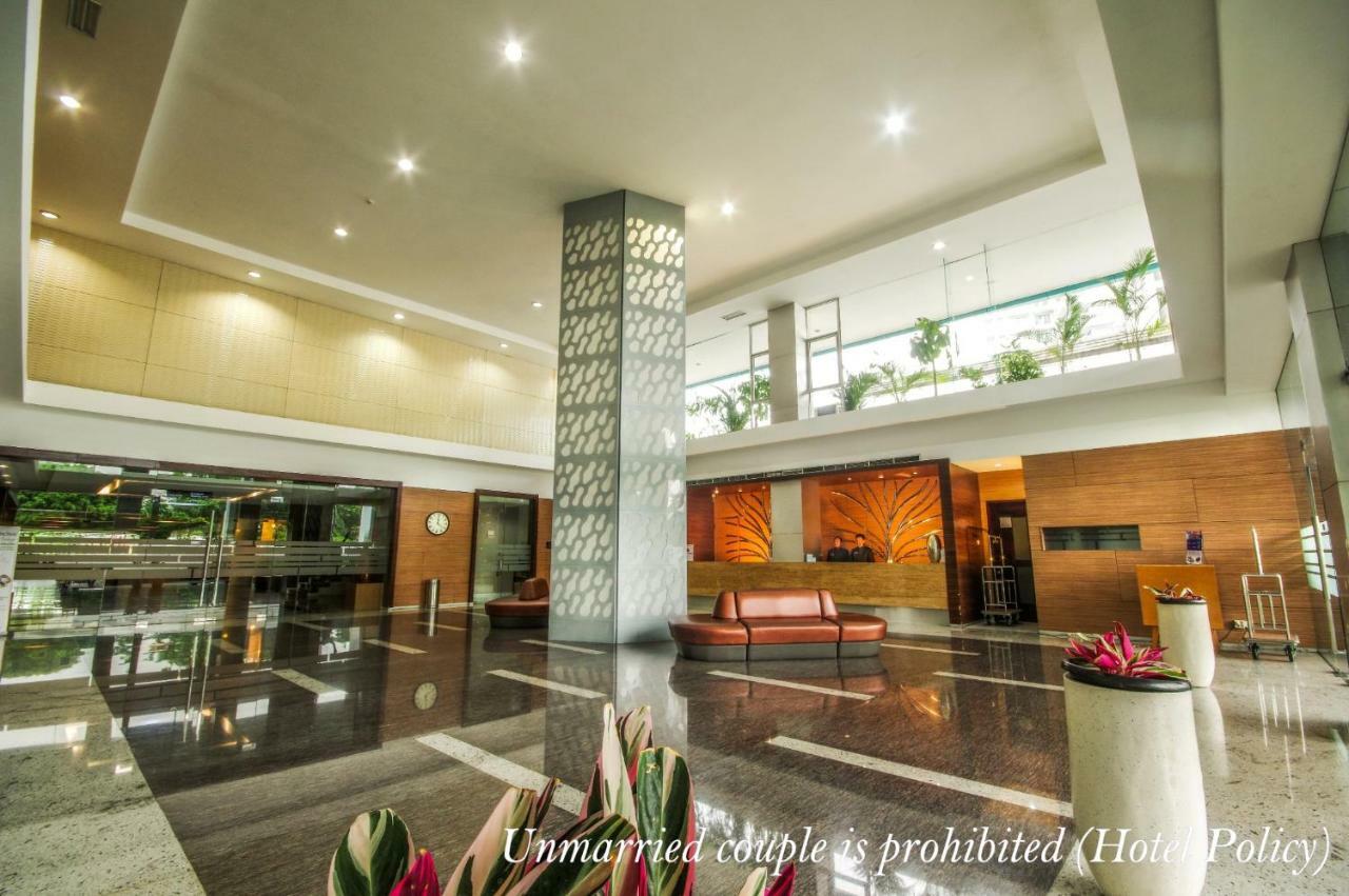 Hotel Gren Alia Jakarta Exterior photo